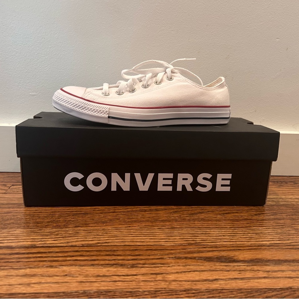 NEW Converse Chuck Taylor Allstars - Picture 2 of 5